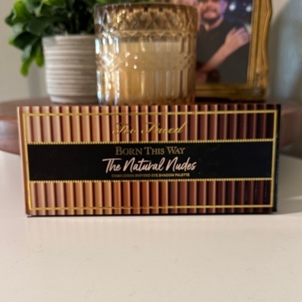 Too Faced Born This Way Natural Nudes Palette